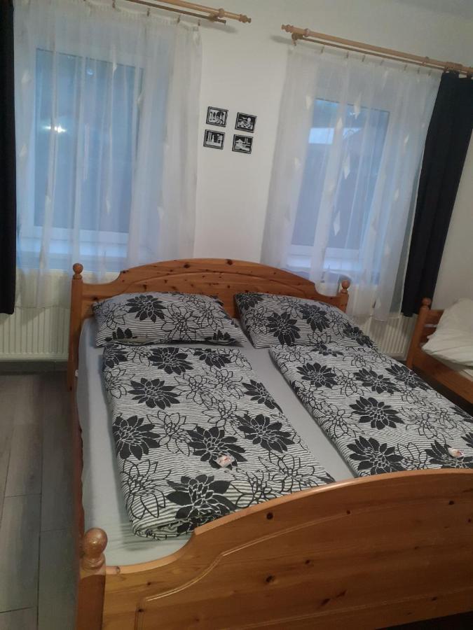Oazis Apartman Sárospatak Exteriér fotografie