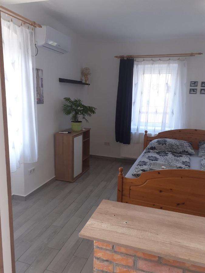 Oazis Apartman Sárospatak Exteriér fotografie