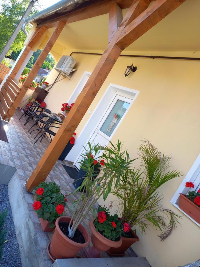 Oazis Apartman Sárospatak Exteriér fotografie