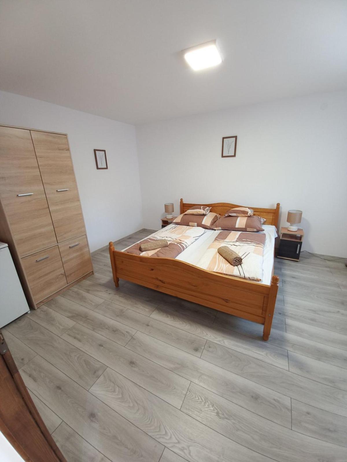 Oazis Apartman Sárospatak Exteriér fotografie